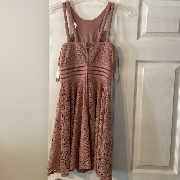 City Studio 👗 size 1 brand new with tag color mauve bust 26” long 32” - Picture 5 of 8